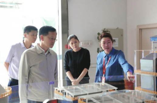 合肥市經(jīng)濟和信息化局王十朋一行蒞臨元琛科技調(diào)研指導